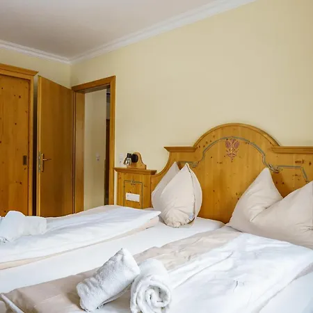 Hubertus Alpine Living Lägenhetshotell Obertauern