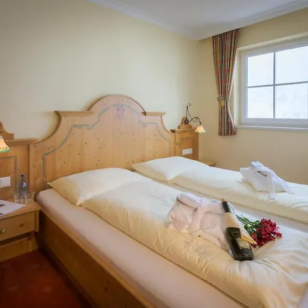 Hubertus Alpine Living Lägenhetshotell Obertauern